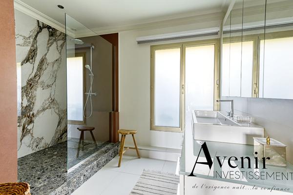 Ecully - maison d'exception de 363m2 - terrain de 1400m2 et piscine Ecully Ecully - maison d'exception de 363m2 - terrain de 1400m2 et piscine Ecully