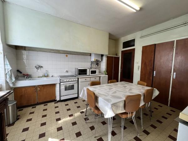 Maison à vendre |                                       Cazères |                                        9 pièces  |  265 m²