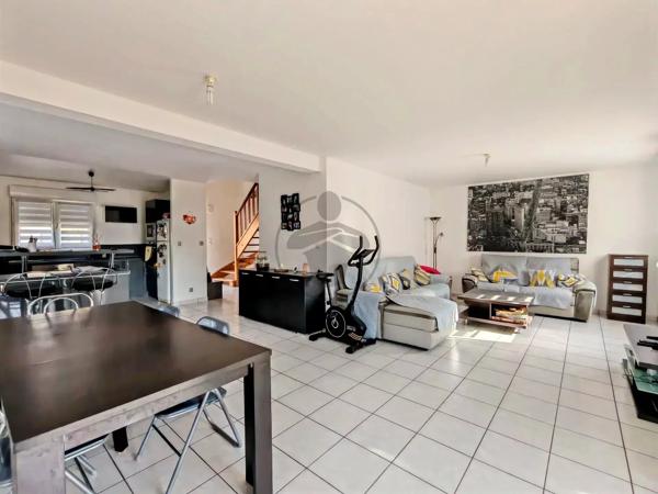 Vente                                                      Maison
                        
                     6 pièces                      119 m2                     à Baume-les-Dames