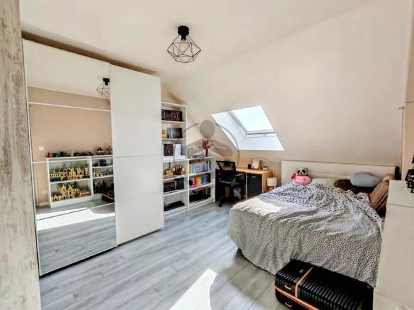 Vente                                                      Maison
                        
                     6 pièces                      119 m2                     à Baume-les-Dames
