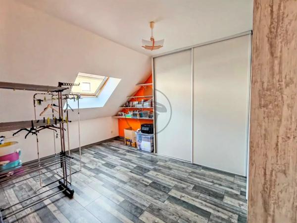 Vente                                                      Maison
                        
                     6 pièces                      119 m2                     à Baume-les-Dames