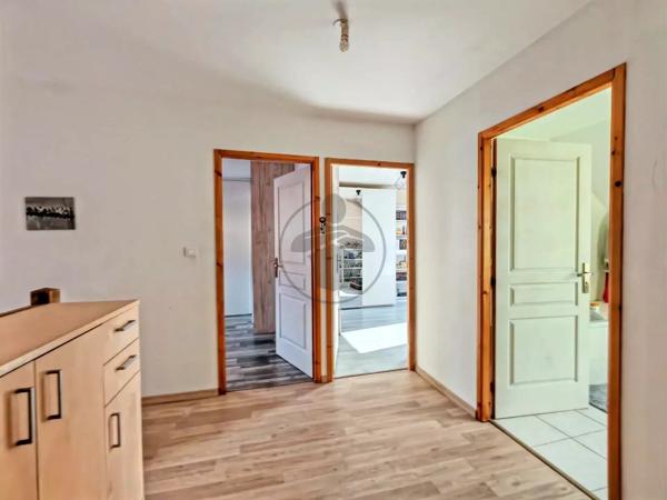 Vente                                                      Maison
                        
                     6 pièces                      119 m2                     à Baume-les-Dames