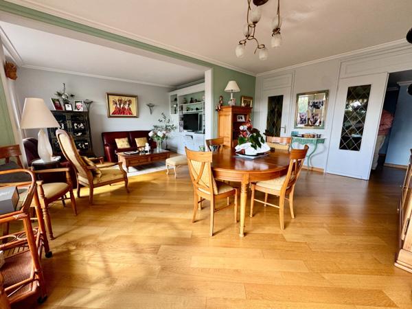 PARC BARBIEUX T4 110M² AVEC BALCON CAVE ET GARAGE ROUBAIX