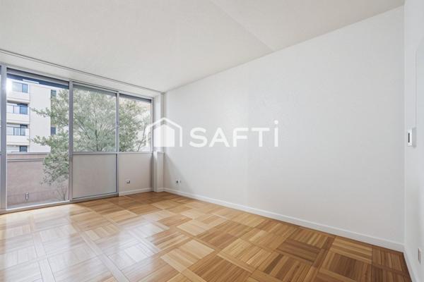 Appartement traversant et lumineux quartier La Muette