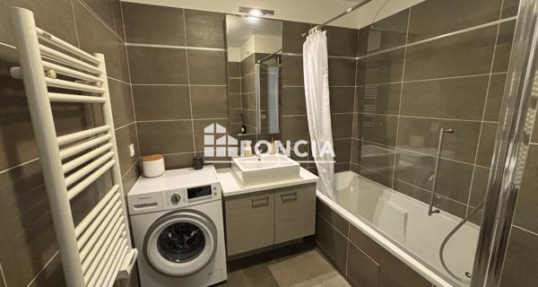 Location Appartement meublé 2 pièces 45.14 m² - Courbevoie 92400