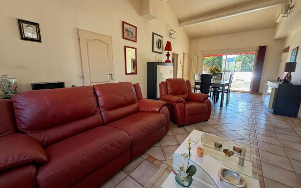 Maison à vendre    5 pièces •  Beaucaire