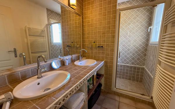 Maison à vendre    5 pièces •  Beaucaire