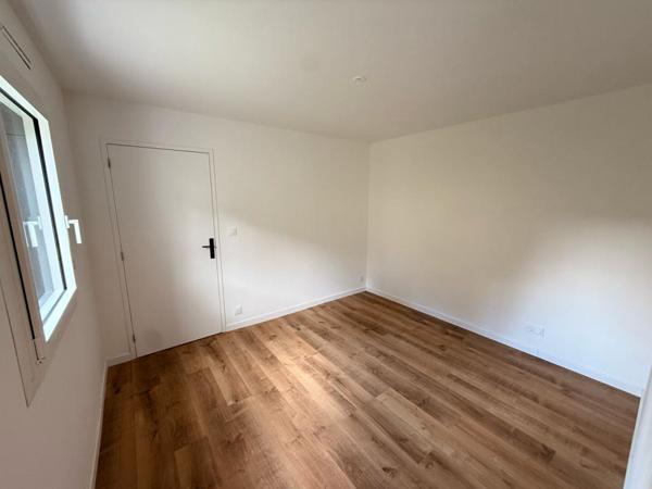 Maison contemporaine de 2025, 5 pièces, 4 chambres, de 108 M² sur 390 M² de terrain / ELVEN