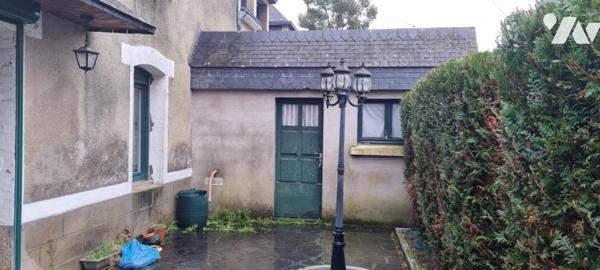 LA GUERCHE DE BGNE - Maison centre-ville - Garage et petit jardin