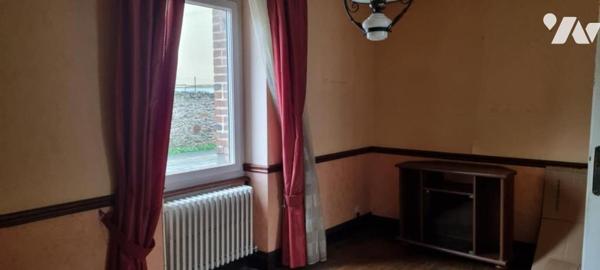 LA GUERCHE DE BGNE - Maison centre-ville - Garage et petit jardin