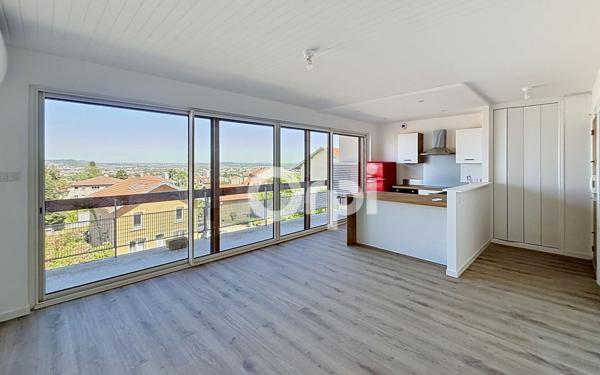 Appartement à louer    3 pièces •  Vandoeuvre-lès-Nancy