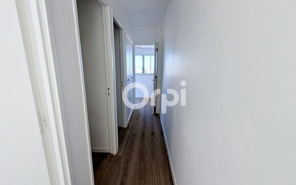Appartement à louer    3 pièces •  Vandoeuvre-lès-Nancy