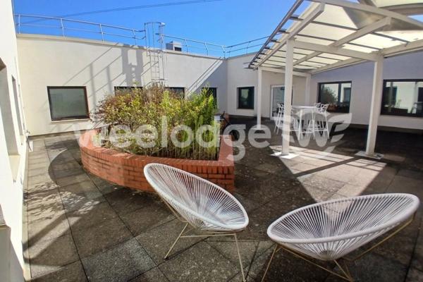 Local commercial à louer 9 pièces de 200 m² à Osny