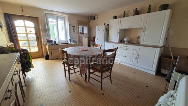 Maison en pierre 4 pièces de 120m² DAMPIERRE LES CONFLANS (70)