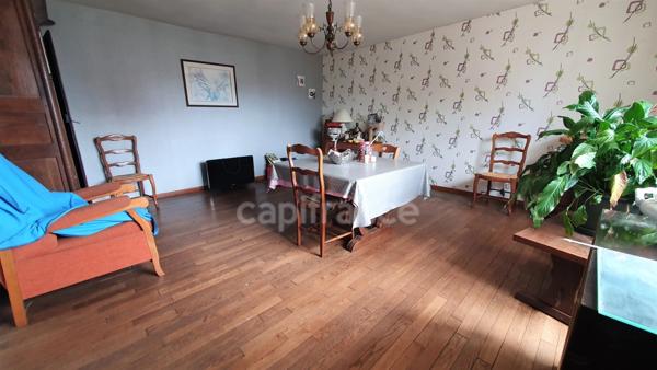 Maison en pierre 4 pièces de 120m² DAMPIERRE LES CONFLANS (70)
