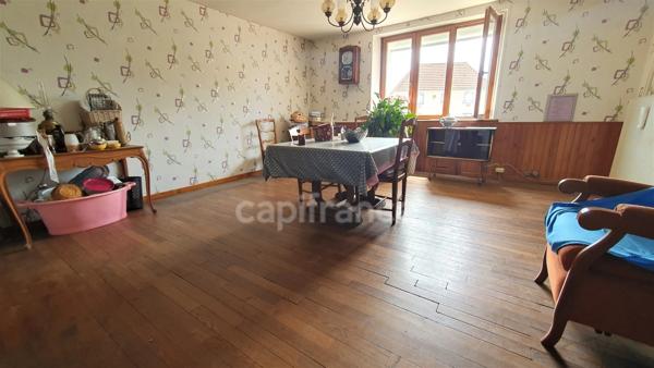 Maison en pierre 4 pièces de 120m² DAMPIERRE LES CONFLANS (70)
