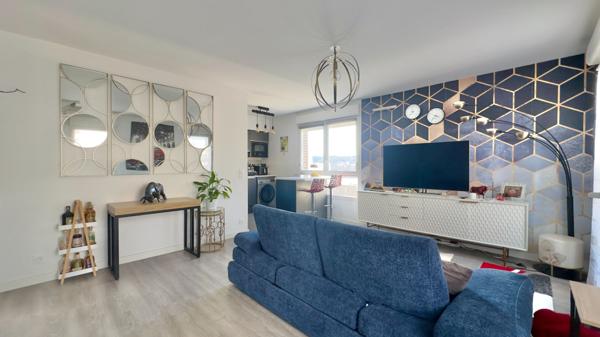 GARE RER DE JUVISY À 600M, DUPLEX DERNIER ÉTAGE AVEC BALCON ET PARKING