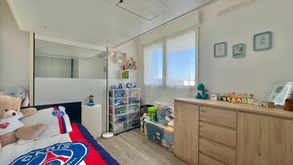 GARE RER DE JUVISY À 600M, DUPLEX DERNIER ÉTAGE AVEC BALCON ET PARKING