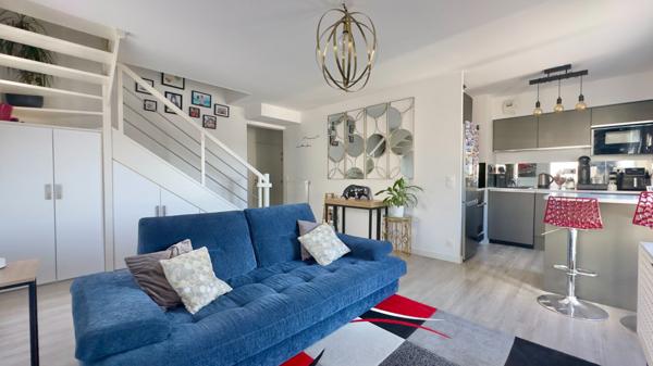 GARE RER DE JUVISY À 600M, DUPLEX DERNIER ÉTAGE AVEC BALCON ET PARKING