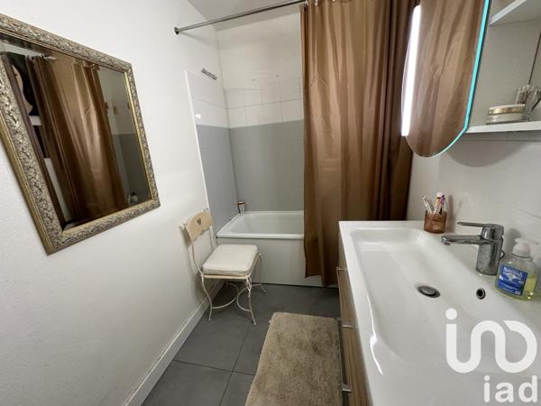 Appartement 3 pièces de 60 m² à Chartres (28000)