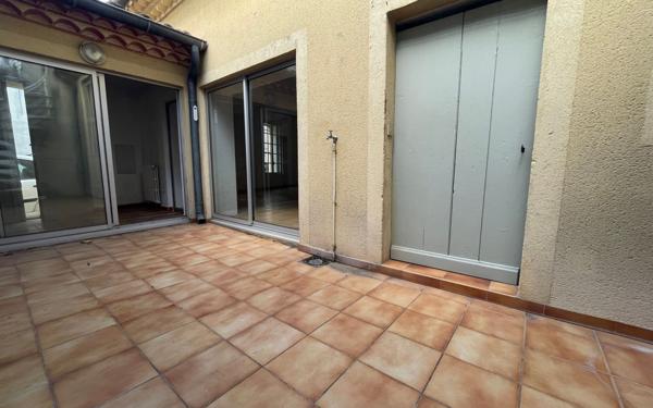 Maison à vendre    2 pièces •  Nîmes