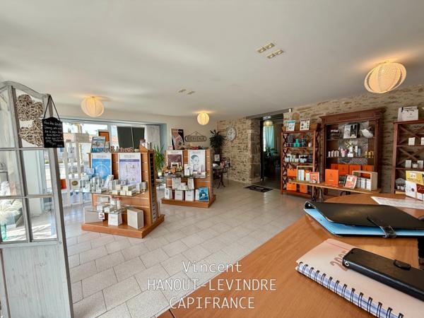 À vendre – Local commercial / Bureaux de 92 m² en excellent état – Hyper centre de Talmont-Saint-Hilaire