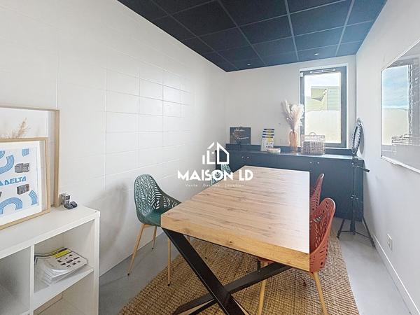 À LOUER - Local commercial 95 m² - bail tous commerces - Zone IFS , Ifs