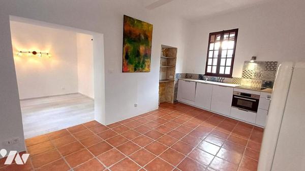 T2 au cœur d'Uzès dans une petite copropriété