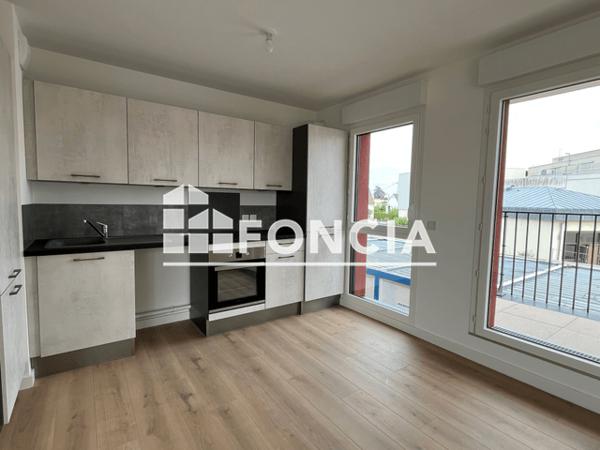 Location Appartement 4 pièces 80.61 m² - BAT.B LES ERABLES Luisant 28600