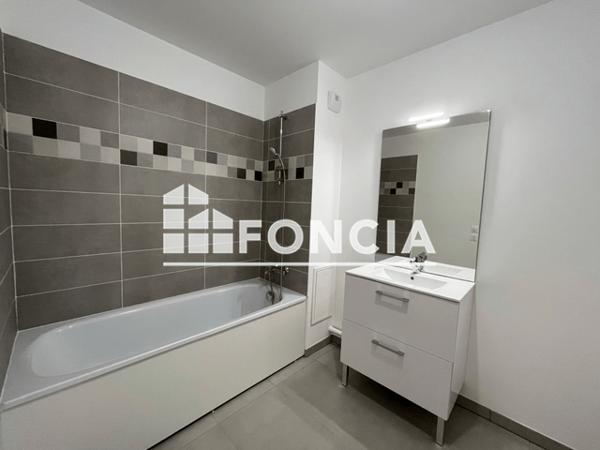 Location Appartement 4 pièces 80.61 m² - BAT.B LES ERABLES Luisant 28600