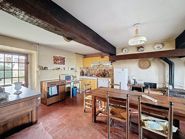 Maison Faramans 9 pièce(s) 245 m2, dépendances, potentiel,