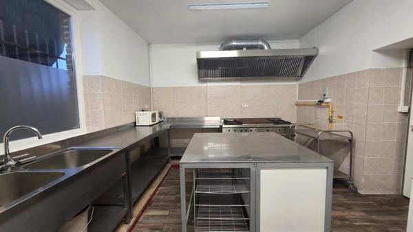 Salle des Fêtes – Bâtiment Individuel 260 m2