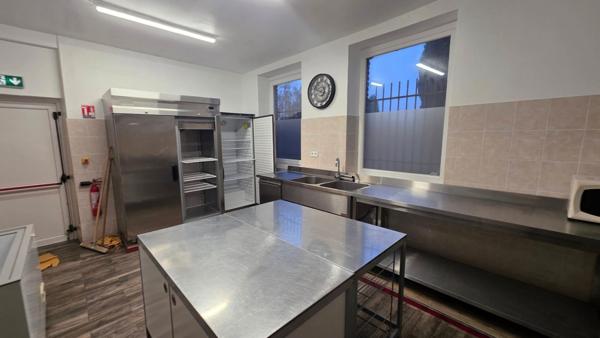 Salle des Fêtes – Bâtiment Individuel 260 m2