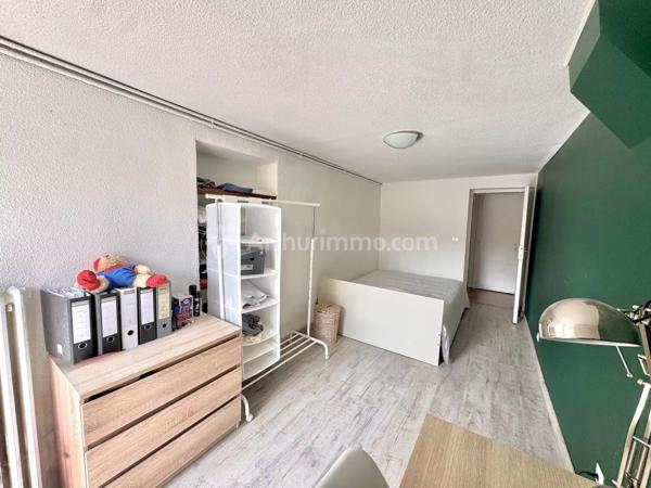 Location                                                      Appartement
                        
                     3 pièces                      74 m2                     à Clermont-Ferrand