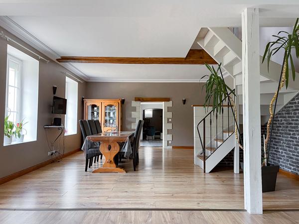 Maison Rives Du Loir En Anjou 8 pièce(s) 197 m2