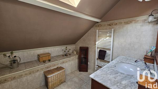 Maison à vendre 7 pièces 226 m² Châtenay-sur-Seine