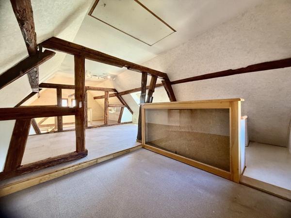 Maison 7 pièces 160m2 avec Cour 2 logements Centre ville 275 000 € H.A.I.*