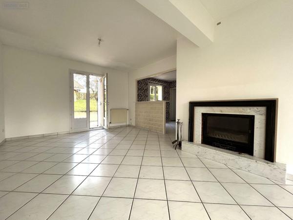 Maison à vendre à Aigné dans la Sarthe (72650), ref : SL-72021-487