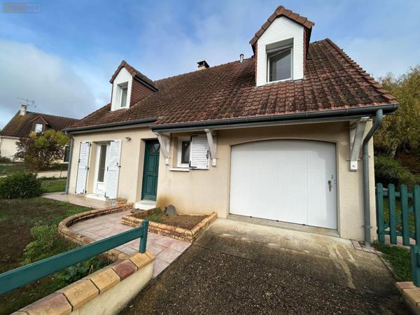 Maison à vendre à Aigné dans la Sarthe (72650), ref : SL-72021-487