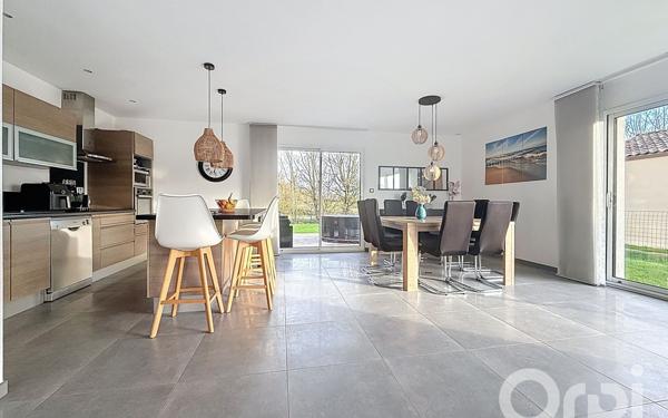 Maison à vendre    4 pièces • 106 m2 La Garnache