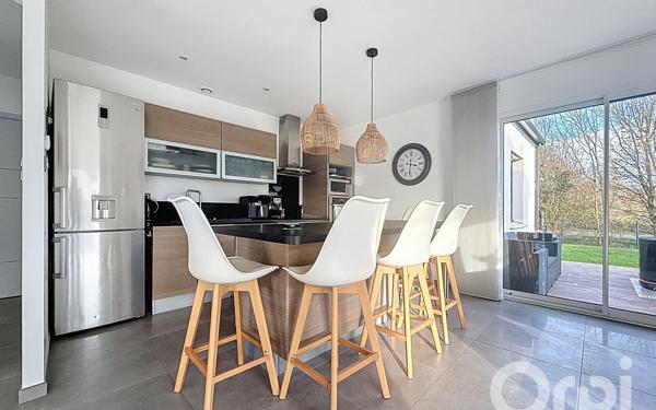 Maison à vendre    4 pièces • 106 m2 La Garnache