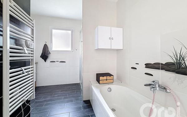 Maison à vendre    4 pièces • 106 m2 La Garnache