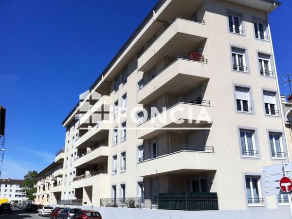 Location Studio 27.95 m² - 2 RUE M.DE LATTRE DE TASSIGNY Bourg En Bresse 01000