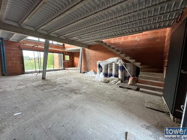 LE FAUGA à 10 mn de MURET ,MAISON D'ARCHITECTE HORS D'EAU HORS D'AIR à TERMINER SUR Terrain de 2600 m²