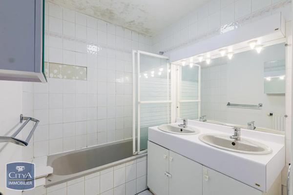 Appartement à vendre 3 pièces 69m² Saint-Martin-d'Hères (38400)