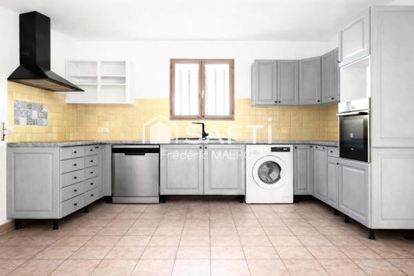 Cocon familial avec possibilité 4 chambres.