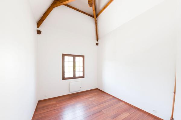 Pavillon avec piscine proche Lagny