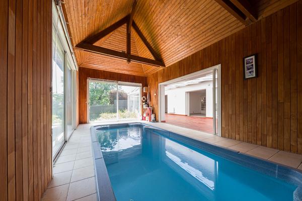 Pavillon avec piscine proche Lagny