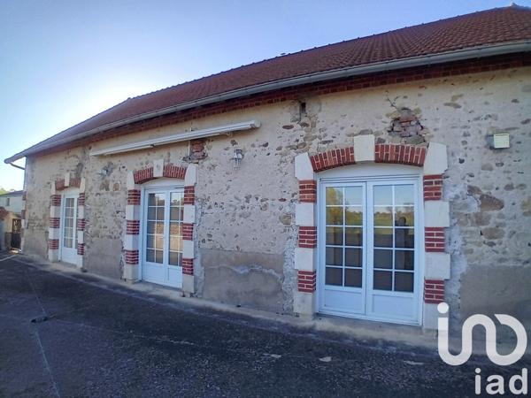 Longère 4 pièces de 108 m² à Néris-les-Bains (03310)