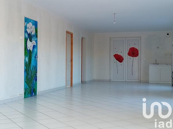 Longère 4 pièces de 108 m² à Néris-les-Bains (03310)